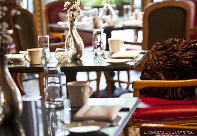 The Lindy Renaissance Charleston Hotel Restoran fotoğraf